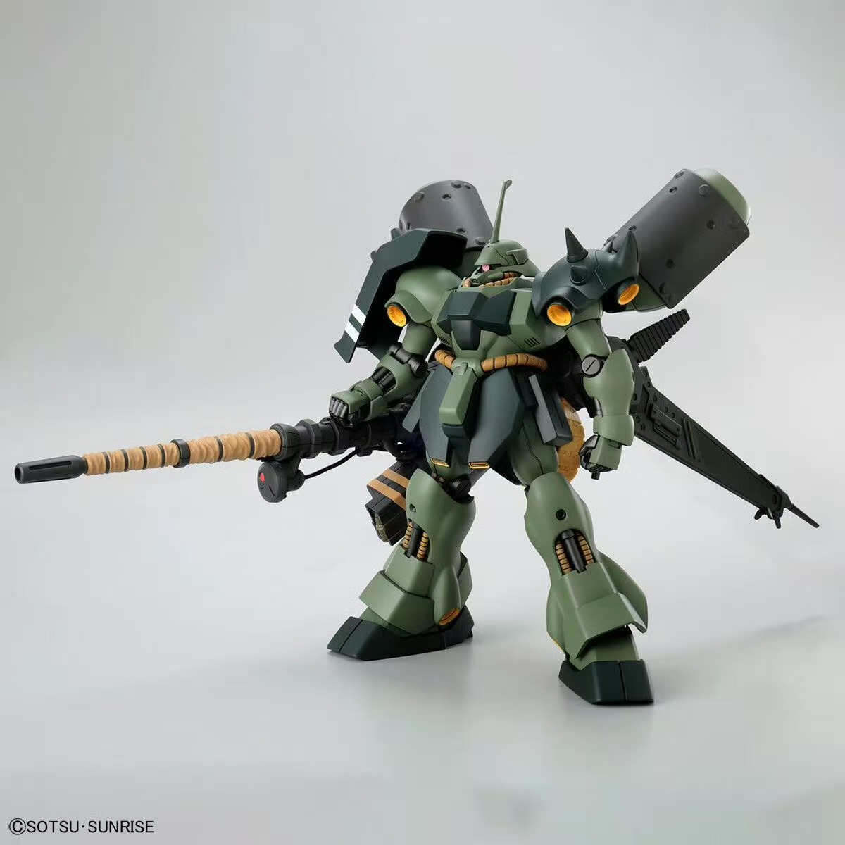 Kit de modelo Bandai HG 1/144  - Bandai Gundam Rg reseña y precio